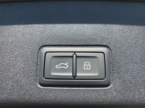 New 2026 Audi Q3 quattro 2.0T AWD/4WD image 13