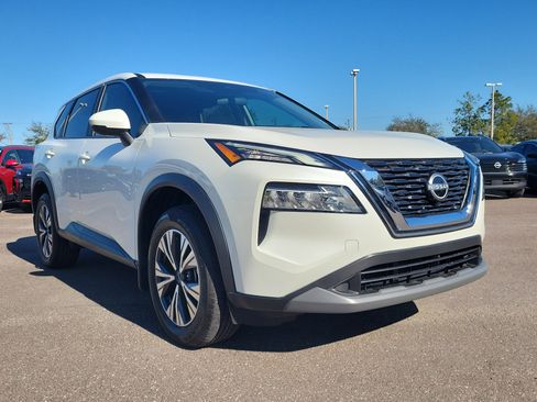 Certified 2023 Nissan Rogue SV image 2