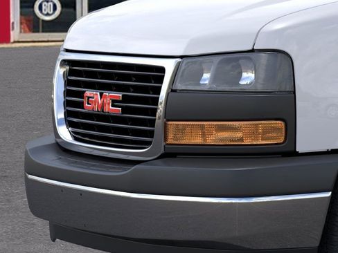 New 2026 GMC Savana 2500 image 37