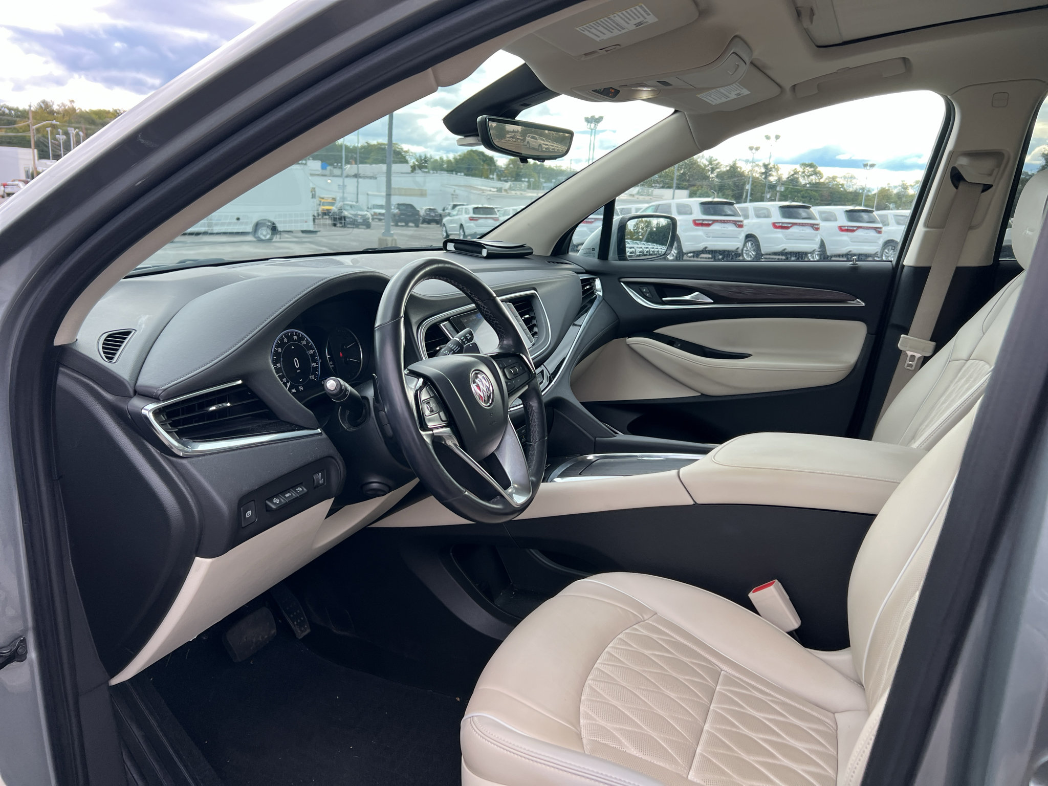 Used 2024 Buick Enclave Avenir w/ Avenir Technology Package AWD/4WD image 12