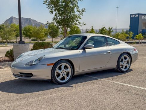 Used 2000 Porsche 911 Carrera image 2