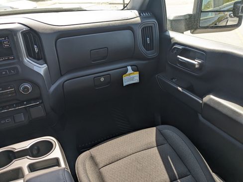 New 2025 Chevrolet Silverado 2500 Custom w/ Custom Value Package image 17