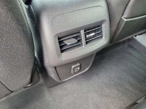 Used 2022 GMC Terrain SLE w/ Driver Convenience Package FWD image 10