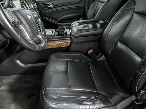 Used 2015 Chevrolet Suburban LTZ image 17