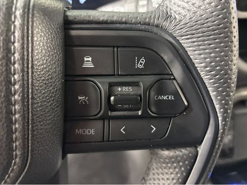 Used 2025 Toyota Sequoia SR5 image 27