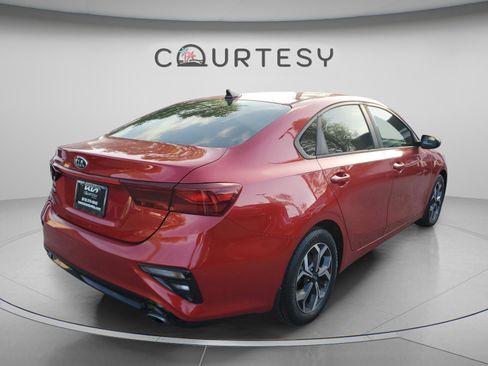 Used 2020 Kia Forte LXS image 3