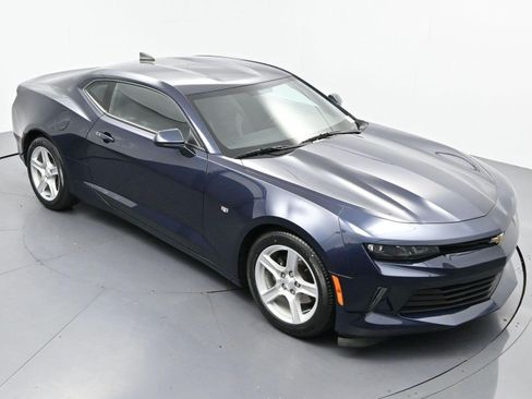 Used 2016 Chevrolet Camaro LT RWD image 38