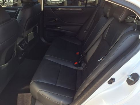 Used 2023 Lexus ES 350 image 16