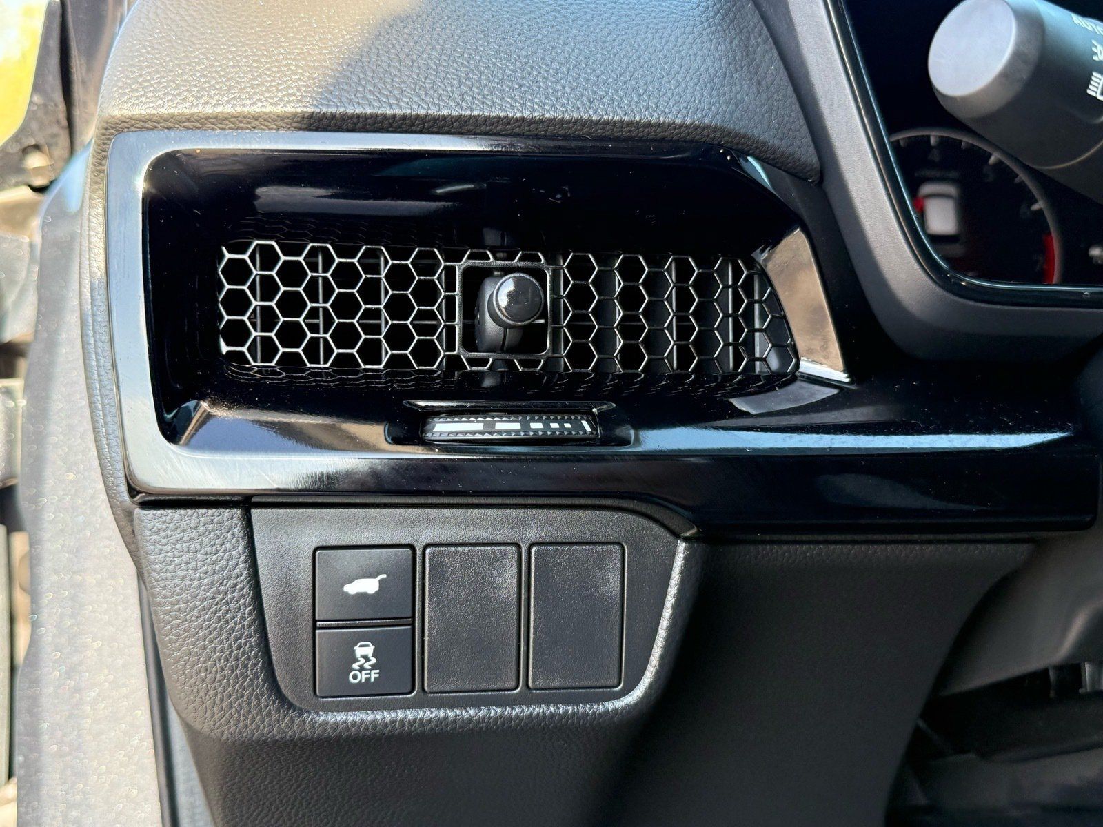Used 2023 Honda CR-V EX-L image 16
