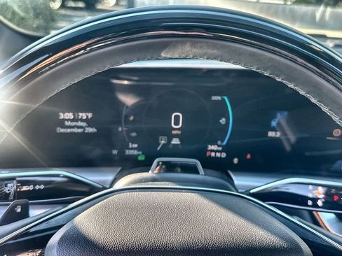 Used 2024 Cadillac Lyriq Sport image 12