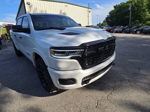 Used 2025 RAM 1500 Limited AWD/4WD image 11