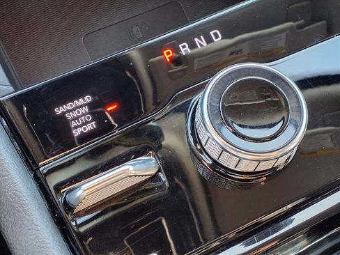 Used 2023 Jeep Grand Cherokee L Limited w/ Luxury Tech Group II image 17