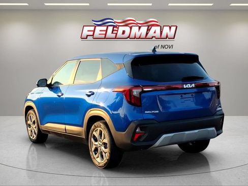 Used 2024 Kia Seltos LX AWD/4WD image 3