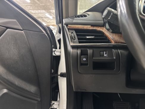 Used 2018 Cadillac CTS Luxury image 16