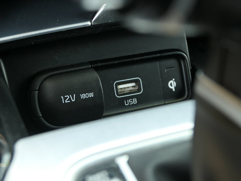 Used 2022 Kia Stinger GT1 w/ Red Interior Color Package RWD image 19