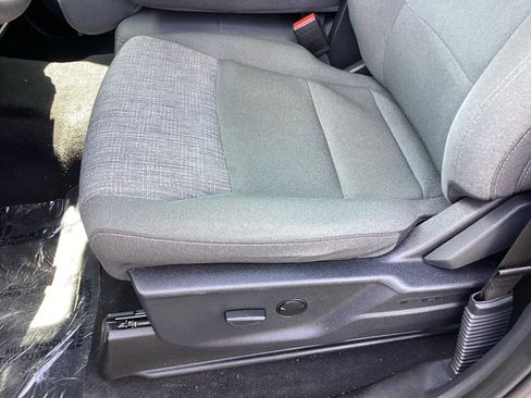 Used 2023 Ford F150 XLT image 12