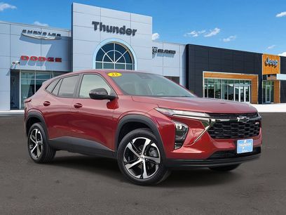 Used 2025 Chevrolet Trax RS w/ Sunroof Package