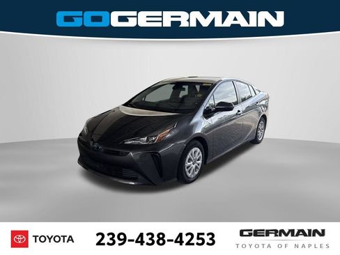 Used 2020 Toyota Prius LE FWD image 1