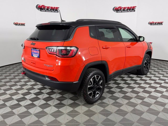 Used 2020 Jeep Compass Trailhawk AWD/4WD image 3