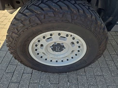 Used 2024 Ford Bronco Outer Banks AWD/4WD image 21