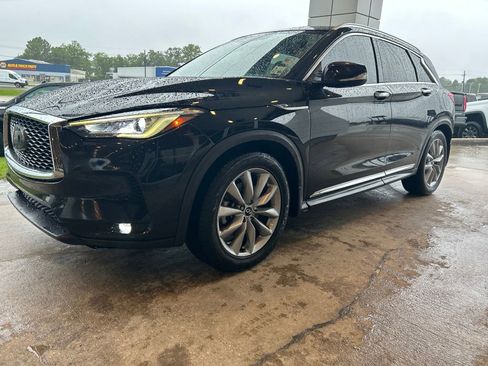 Used 2019 INFINITI QX50 Luxe w/ Navigation Package FWD image 4
