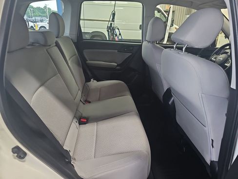 Used 2018 Subaru Forester 2.5i Premium AWD/4WD image 11
