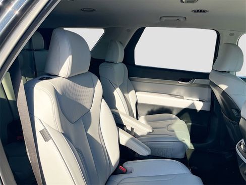 Used 2025 Hyundai Palisade SEL image 28