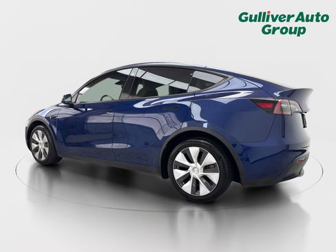 Used 2021 Tesla Model Y Long Range AWD/4WD image 4