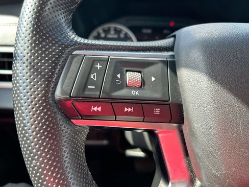 Used 2024 Mitsubishi Outlander SE AWD/4WD image 16