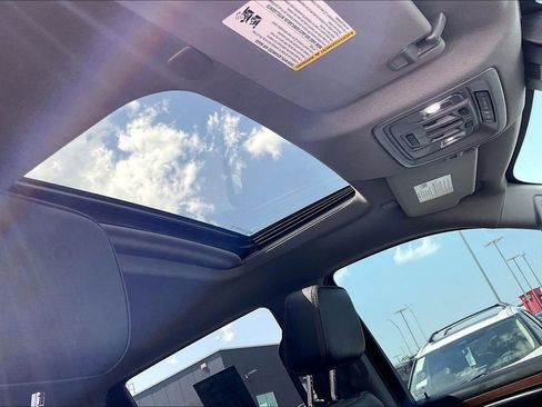 Used 2023 GMC Sierra 1500 Denali w/ Denali Reserve Package AWD/4WD image 23