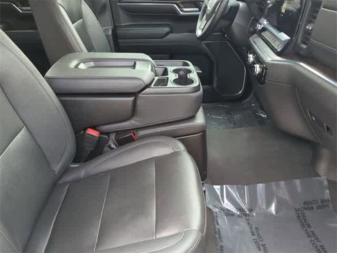 Used 2024 GMC Sierra 1500 SLT image 22