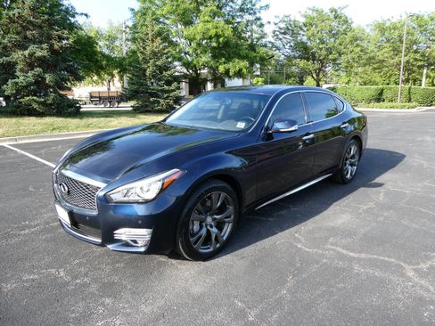 Used 2016 INFINITI Q70 L 3.7 w/ Deluxe Touring Package AWD/4WD image 1