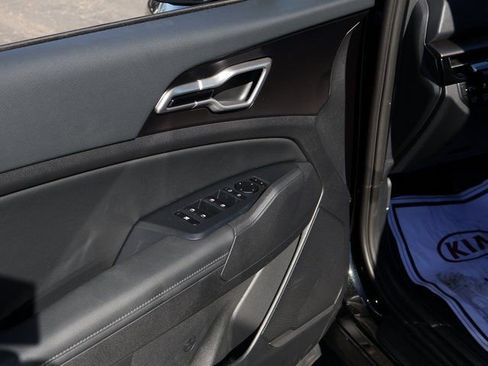 New 2026 Kia Sportage EX image 18