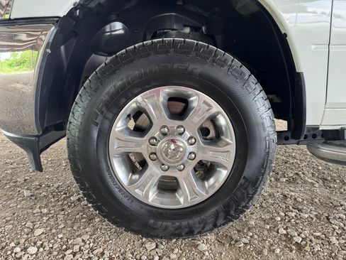 Used 2024 RAM 2500 Big Horn AWD/4WD image 44