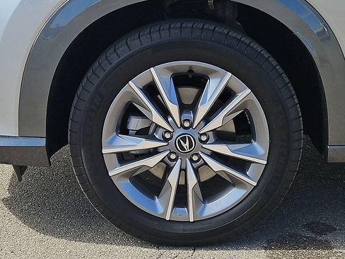 Used 2025 Acura ADX FWD image 10