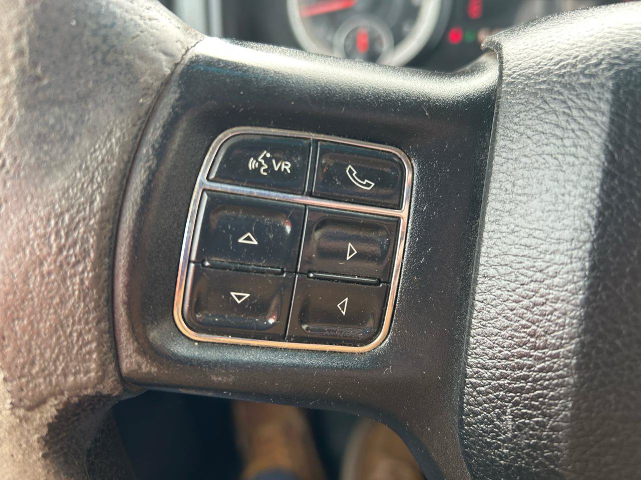 Used 2017 RAM 2500 SLT AWD/4WD image 17