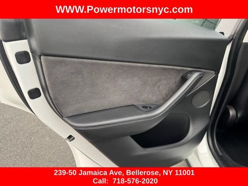 Used 2021 Tesla Model Y Long Range AWD/4WD image 27
