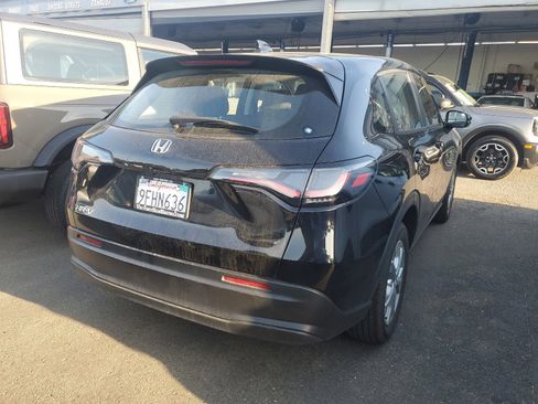 Used 2023 Honda HR-V LX image 5