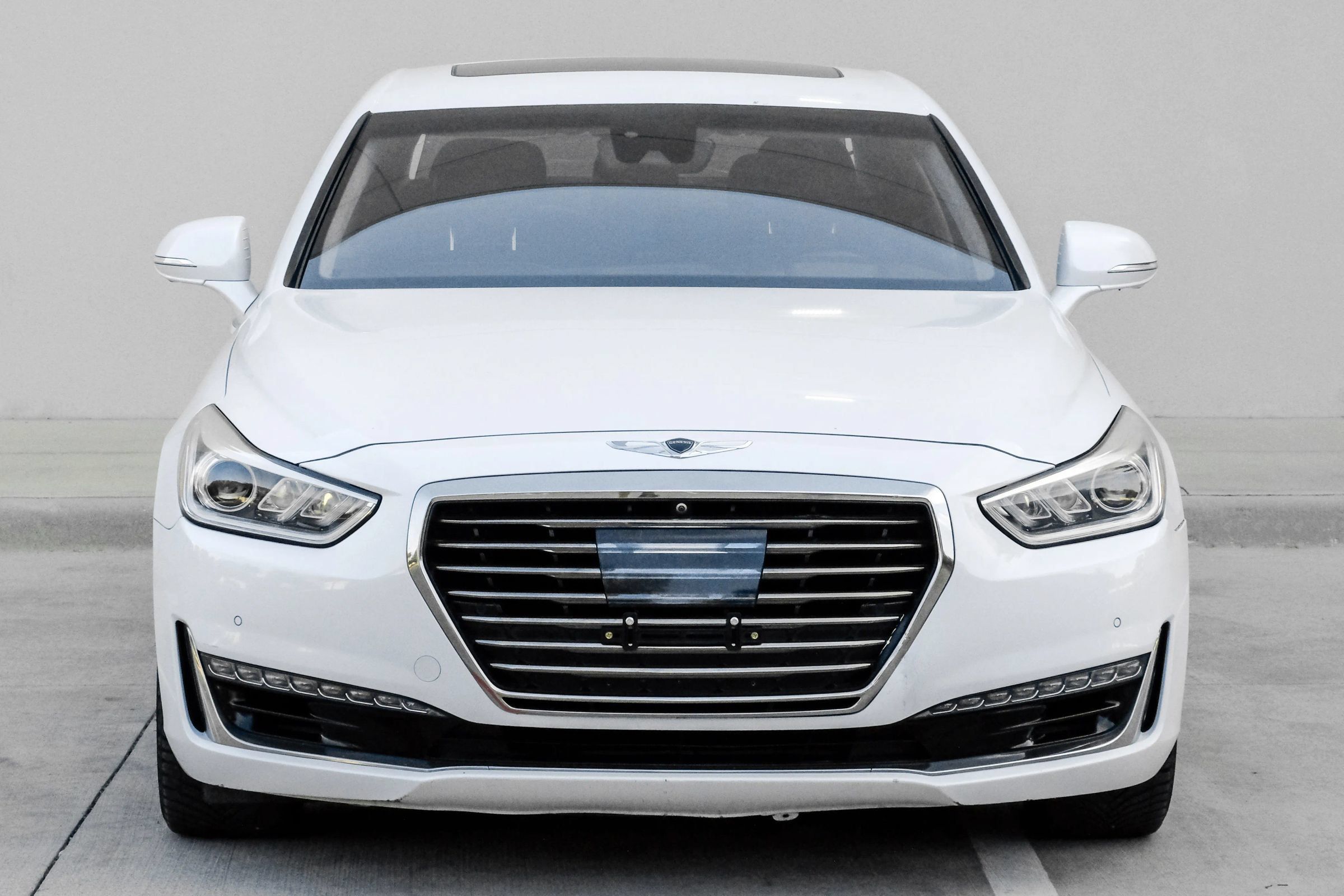 Used 2019 Genesis G90 5.0 Ultimate RWD image 6