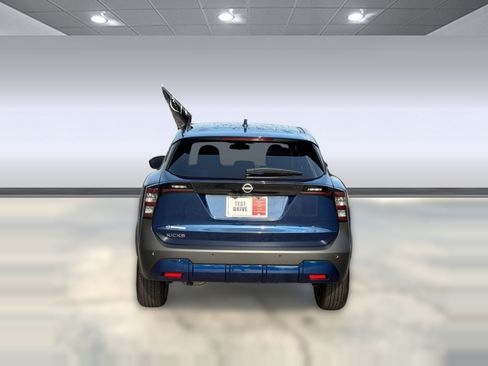Certified 2025 Nissan Kicks SV FWD image 14