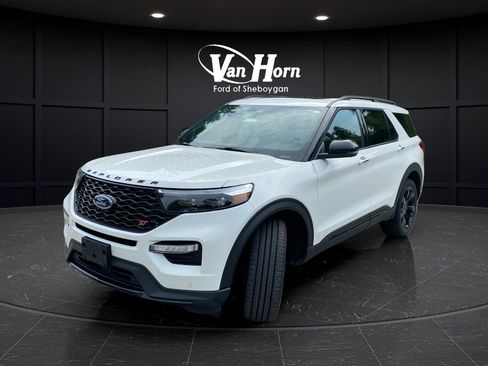 Certified 2023 Ford Explorer ST w/ Equipment Group 401A AWD/4WD image 3