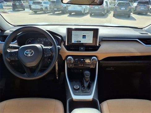 Used 2024 Toyota RAV4 LE image 5