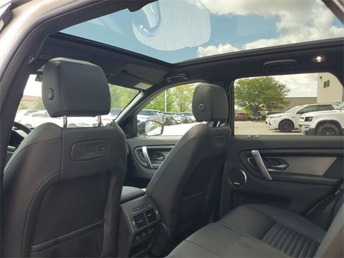 Certified 2025 Land Rover Discovery Sport Dynamic SE image 16