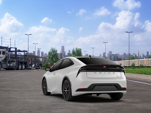 New 2027 Toyota Prius XLE AWD/4WD image 9