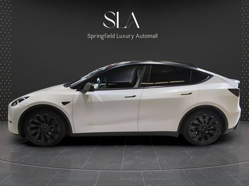 Used 2023 Tesla Model Y Performance AWD/4WD image 4