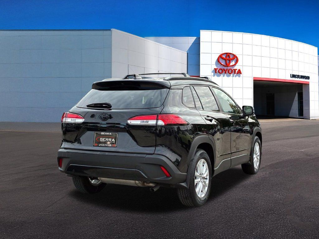 Used 2022 Toyota Corolla Cross LE w/ Moonroof Package AWD/4WD image 10
