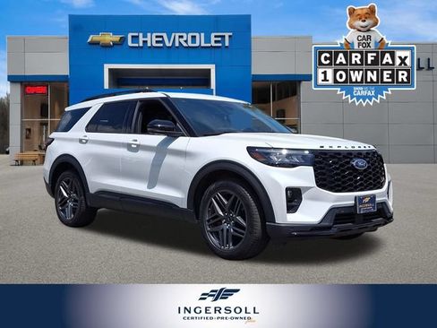 Used 2025 Ford Explorer ST AWD/4WD image 1