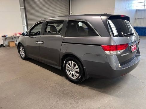 Used 2017 Honda Odyssey SE image 5
