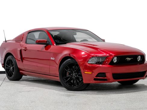 Used 2013 Ford Mustang GT Premium w/ Electronics Pkg image 4