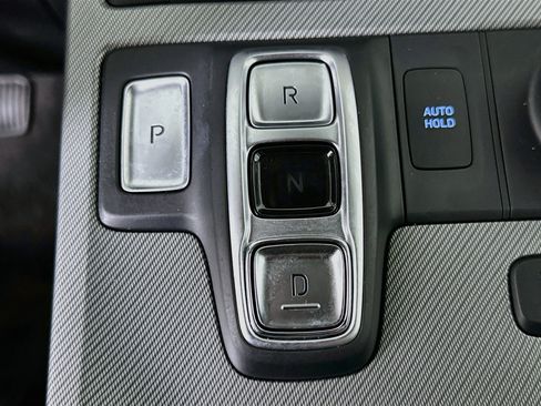 Used 2025 Hyundai Palisade SEL FWD image 25
